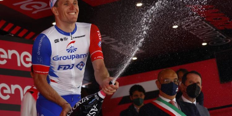 Giro d’Italia 2022, Demare vince tredicesima tappa