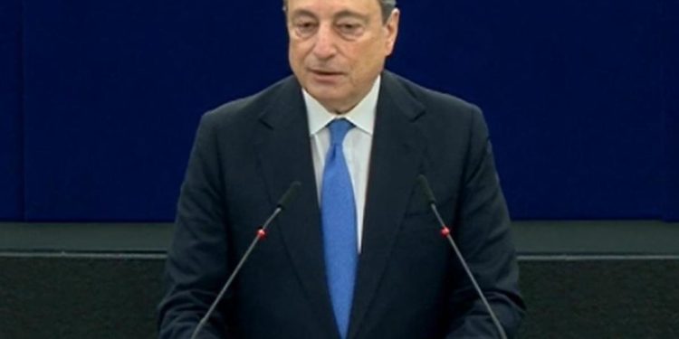 Guerra Ucraina, Draghi: “Tra crisi più gravi in storia Ue”