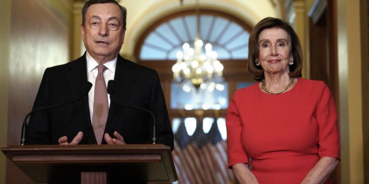 Draghi vede Pelosi: “Porto il desiderio di pace dell’Ue”