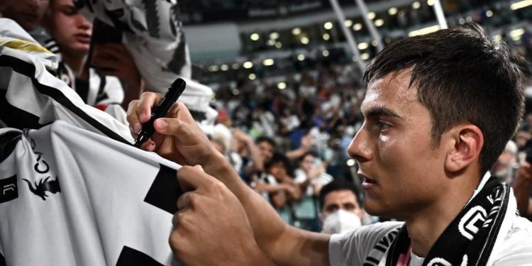 Mercato Roma, Totti: “Lunedì parlo con Dybala”