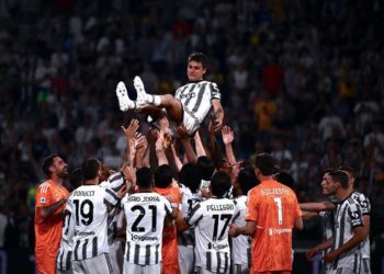 Juve, le lacrime di Dybala per l’addio – Video