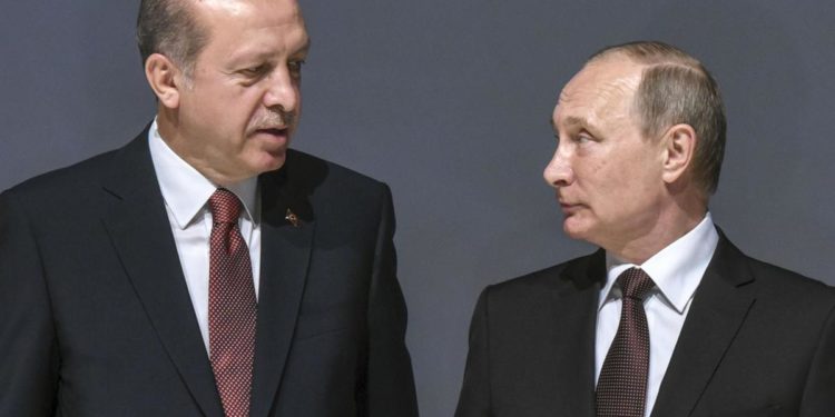 Ucraina, oggi colloquio Putin-Erdogan. Kiev: “Zelensky valuta telefonata a tre”