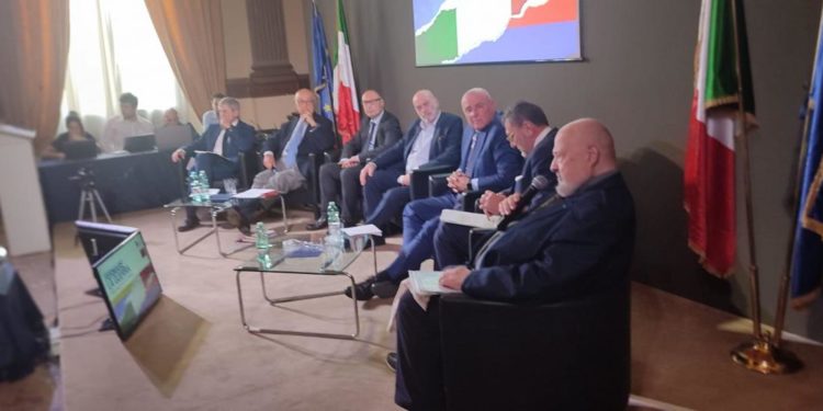 Ucraina, gen. Bertolini: ‘Nessuna intesa con situazione così fluida’