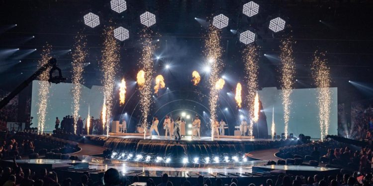 Eurovision 2022, al via finale su note ‘Give peace a chance’