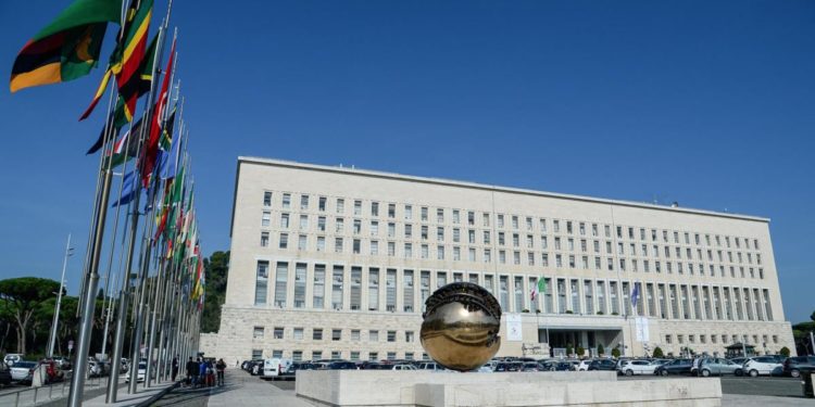 Russia espellerà 24 diplomatici italiani, replica della Farnesina