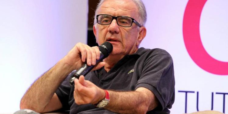 Scudetto Milan, Gene Gnocchi: “Una torta con Radu”