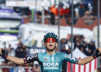 Giro d’Italia 2022, Kamna vince quarta tappa e Lopez Perez maglia rosa
