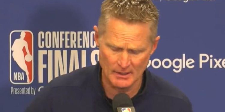 Sparatoria Texas, lo sfogo di Kerr: “Ora basta” – Video