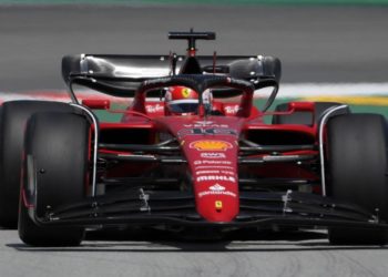 Gp Spagna 2022, Leclerc si ritira al 28esimo giro