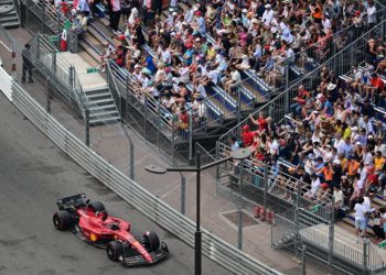 F1 Gp Monaco, Leclerc pole e prima fila Ferrari