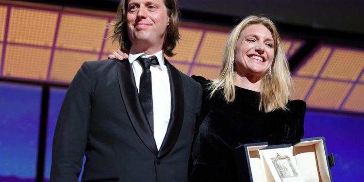 Festival Cannes 2022, premio giuria a ‘Le otto montagne’ e ‘Eo’