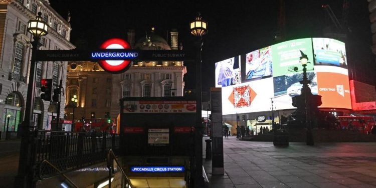 Vaiolo delle scimmie, in Uk vaccino a contatti ad alto rischio