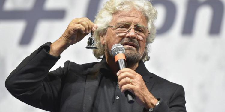 Roma, Grillo vs Gualtieri: “Bruciare rifiuti è negazione economia circolare”