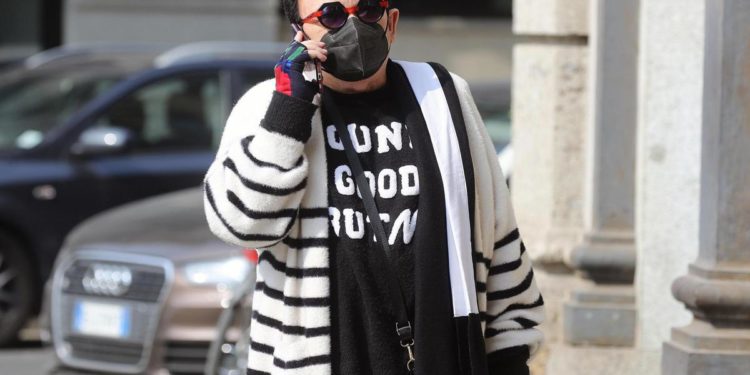 Eurovision 2022, Malgioglio si scusa: rose rosse per Chanel