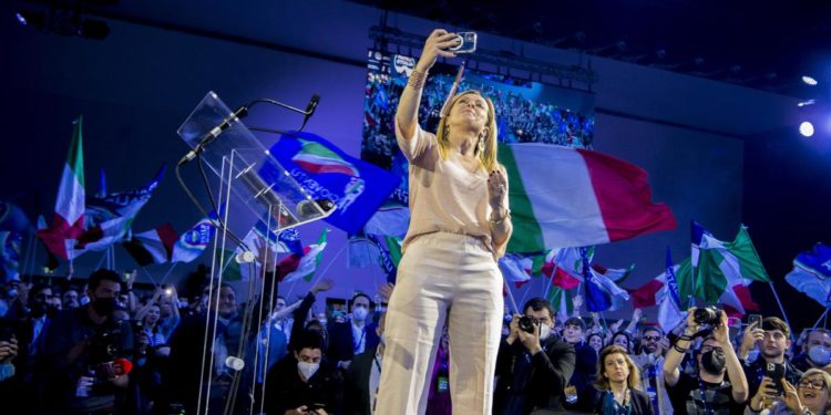 Fdi, Meloni si candida: “Pronti a governo con centrodestra o da soli”