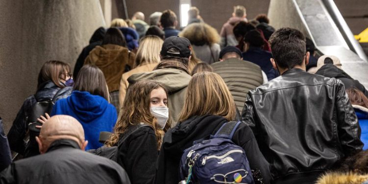 Energia, buono 60 euro una tantum per abbonamento trasporti pubblici: bozza dl aiuti
