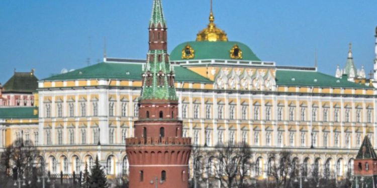 Biden, Zuckerberg e Morgan Freeman: ecco chi non può entrare in Russia