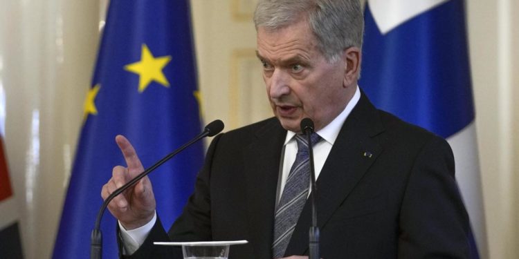 Finlandia nella Nato, Helsinki: “Adesione senza indugio”