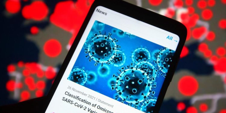 Omicron, Oms: “Corrono sottovarianti, forse più contagiose”