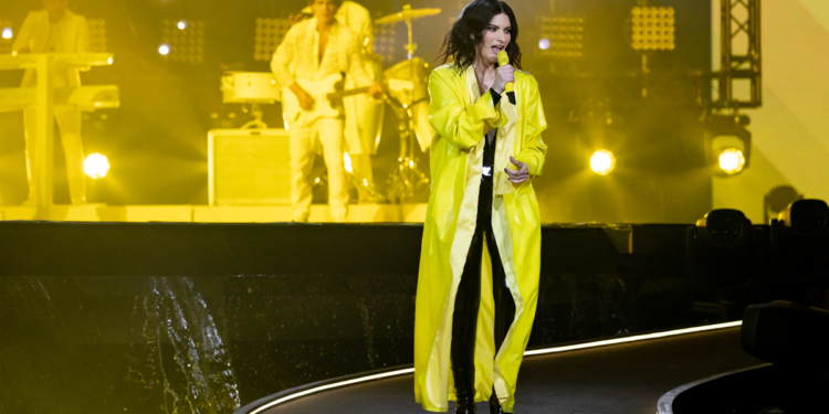 Eurovision 2022, Pausini sparisce mezz’ora durante spoglio voti: cosa è successo