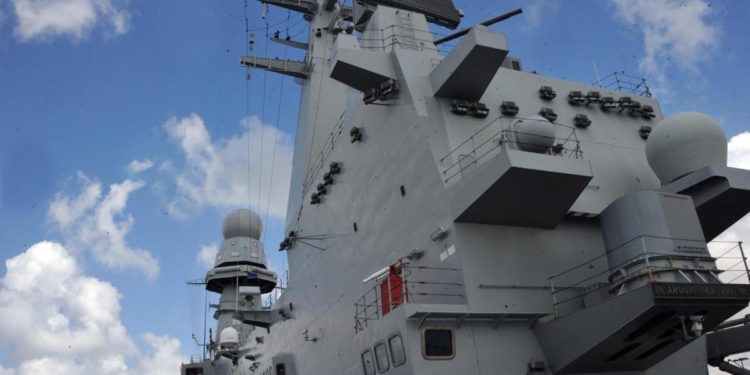 Esercitazione Neptune Shield, partecipa portaerei Cavour