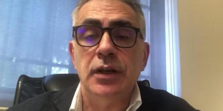 Vaiolo delle scimmie, Pregliasco: “Un vaccino esiste, valutare in base ai dati”