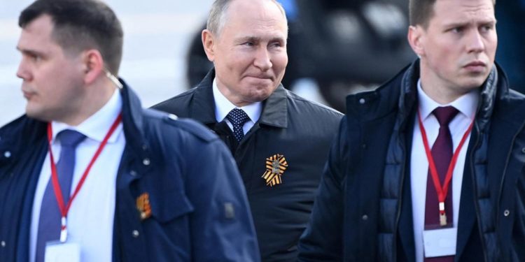 Ucraina-Russia, 007 Usa: “Putin pronto a lungo conflitto”