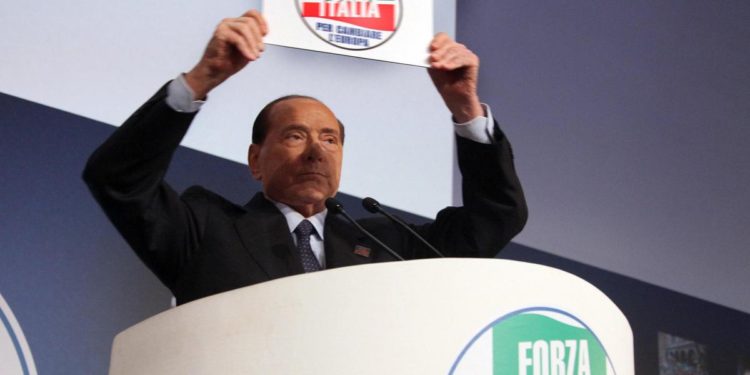 Caos in Forza Italia, Salini ‘rimosso’ tace in attesa di un chiarimento con Tajani