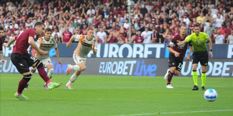 Salernitana-Venezia 2-1, campani vedono salvezza