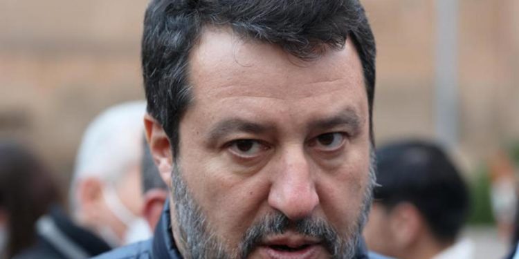 Finlandia e Svezia nella Nato, Salvini: “Non ora”. Pd: “Assist a Putin”