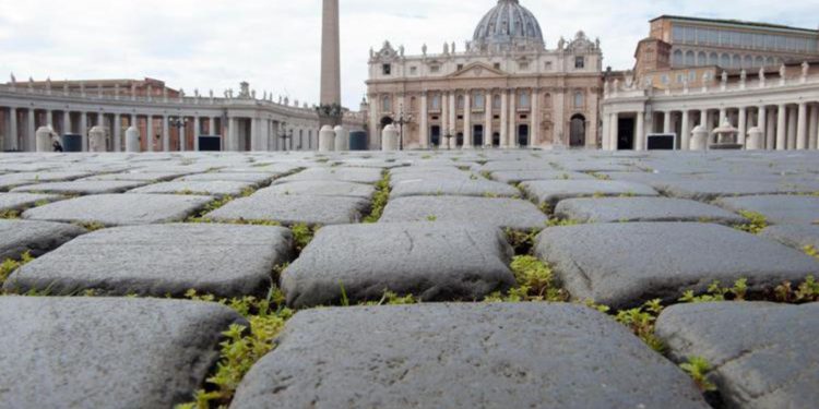 Vaticano, Crasso: “Mai avuto mandato prelevare un centesimo da fondi Segreteria Stato”