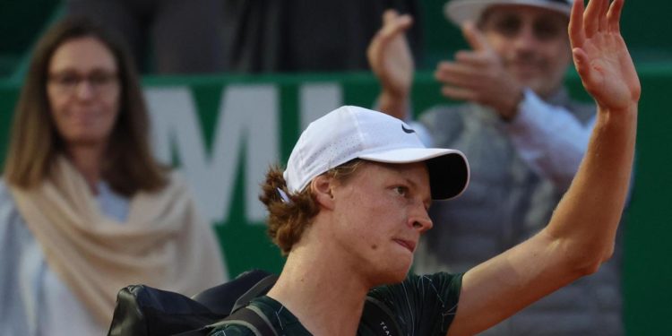 Roland Garros 2022, Sinner si ritira e Rublev ai quarti