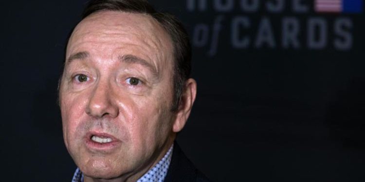 Gb, Kevin Spacey incriminato per violenza sessuale su 3 uomini