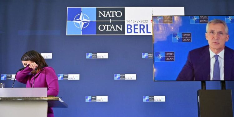 Stoltenberg: “Ucraina può vincere guerra contro Russia”