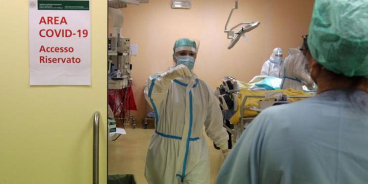 Covid oggi Italia, 62.071 contagi e 153 morti: bollettino 3 maggio