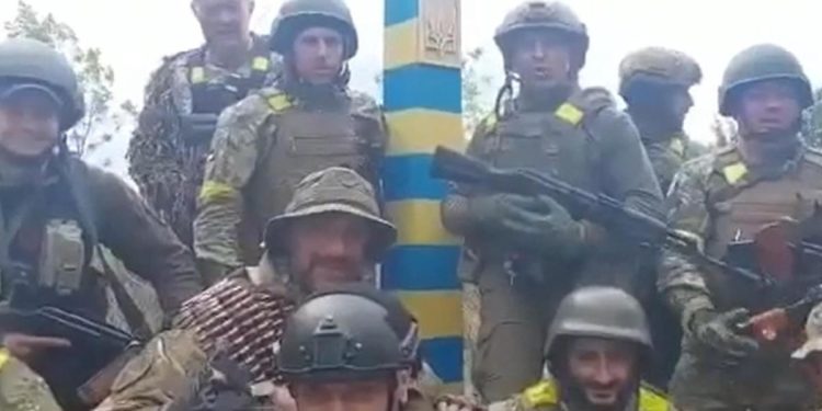 Ucraina, “forze Kiev a confine con Russia” – Video