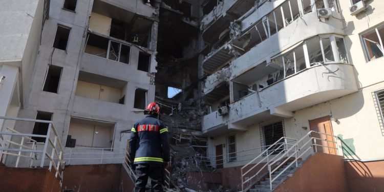 Ucraina, sirene antiaeree in tutto il Paese. Oggi il G7 con Zelensky