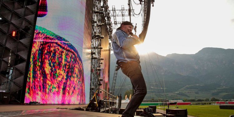 Vasco Rossi, a Trento la carica dei 120.000 per il ritorno del rocker dopo la pandemia