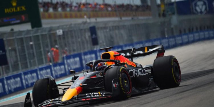 Gp Miami 2022, Verstappen vince davanti alle Ferrari di Leclerc e Sainz