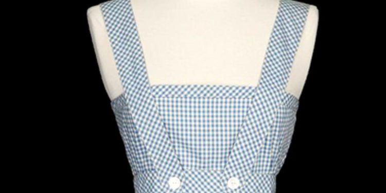 Usa, giudice blocca asta del vestito di Dorothy nel ‘Mago di Oz’