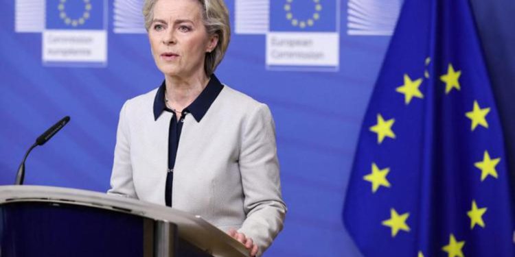 Ucraina, von der Leyen: “Parere in giugno su adesione a Ue”