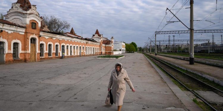 Ucraina, sindaco Zaporizhzhia: “Coprifuoco il 9 maggio per tutto il giorno”