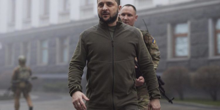 Zelensky: “Sogno pace sarà realtà, giorno liberazione si avvicina”