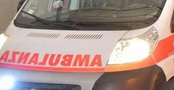 Cede balaustra lungo il Po, ferita una donna: marito finisce in acqua