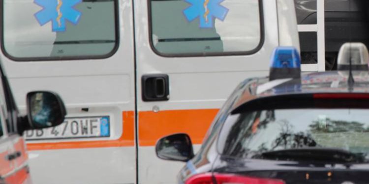 Matera, operaio cade da impalcatura e muore