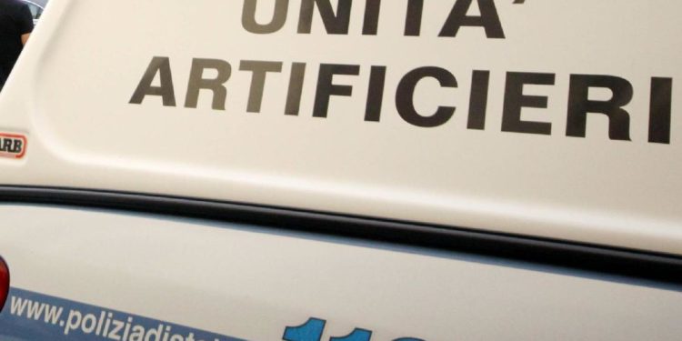 Leonardo, pacco esplosivo nella sede di Roma