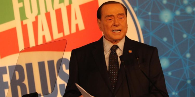 Fi, caso morosi imbarazza Berlusconi