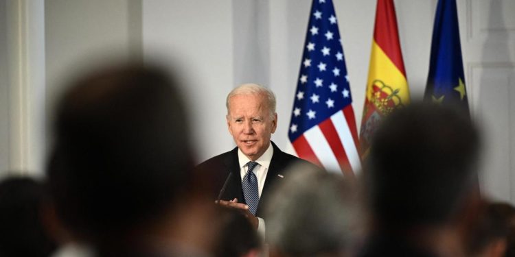 Nato, Biden: “Altre difese aeree in Italia e Germania”