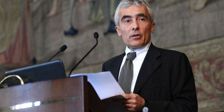 Boeri: “Diritti e reddito minimo garantiti a tutti”