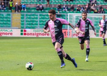 Palermo torna in Serie B, Padova battuto 1-0